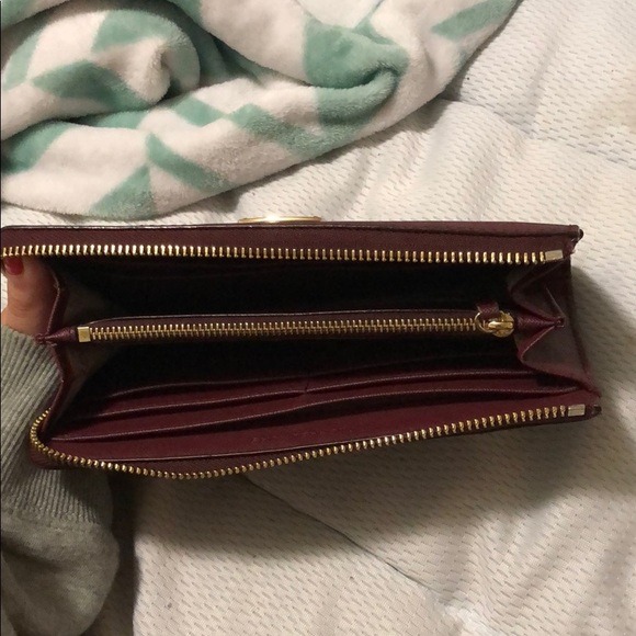 Michael Kors zipper wallet - Picture 3 of 5